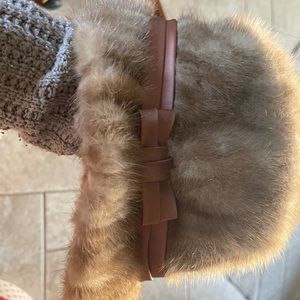 VINTAGE MINK HAT CECILE BRAND FROM WHITE AND KIRK 1960-1970